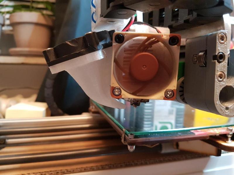 Ormerod 2 E3D V6 holder with cooling fan