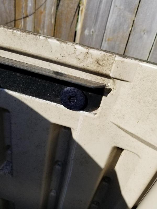 Suncast Resin Shed Screw
