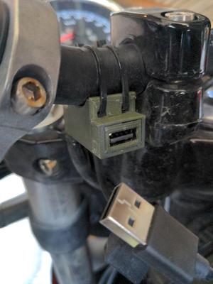 USB power supply for 22mm handlebars