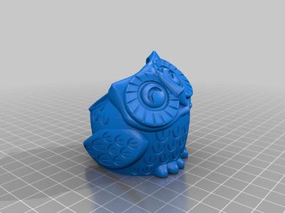 Owl planter pot with drain hole