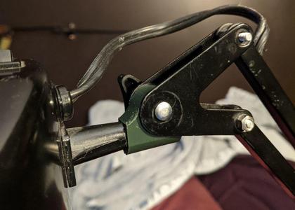 Swing Arm Desk Lamp Head Bracket (Clamp?)