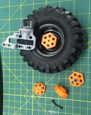 RC Hex to LEGO Hub Adapter