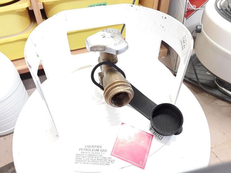 Propane tank dust cover QCC BBQ ACME thread