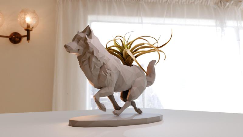 wolf running planter pot flower vase low poly stl