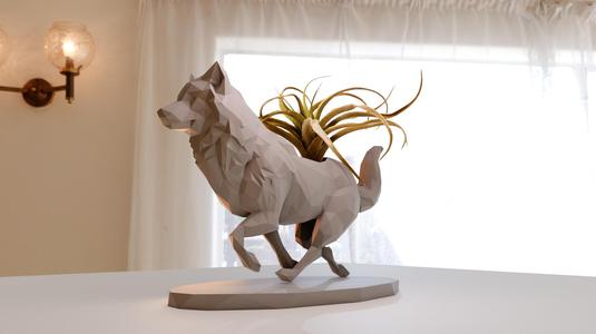 wolf running planter pot flower vase low poly stl