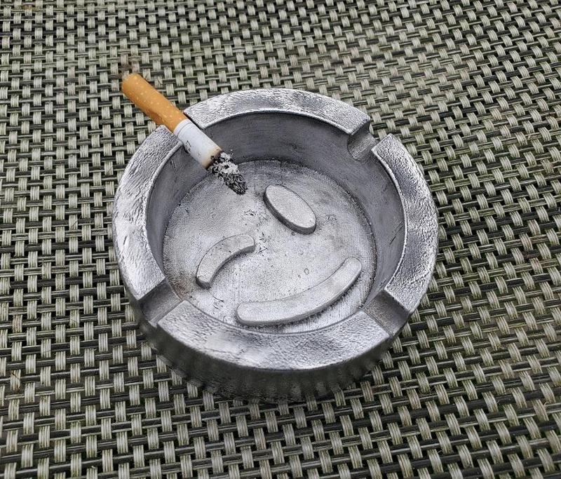 Winky-face Ash Tray