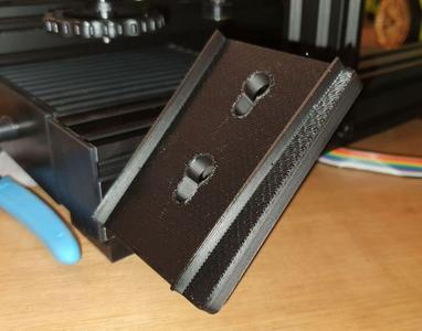 Ender 3 v2 Adjustable Screen Holder