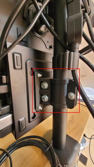 VESA 75x75 mount plate to 35mm pole