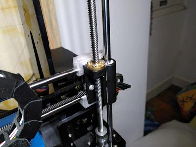 anti-torsion des barres Z tronxy/zonestar p802m
