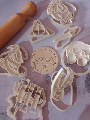 HARRY POTTER COOKIE//CLAY CUTTER " HARRY POTTER ".