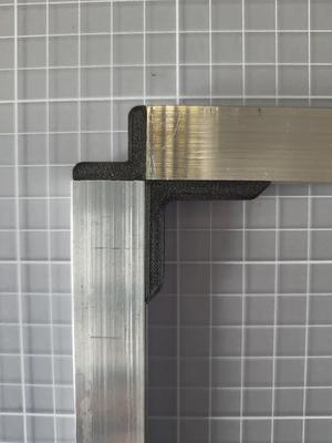 Chassis mounting corner   