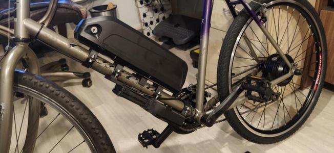 E Bike controller and battery mounts