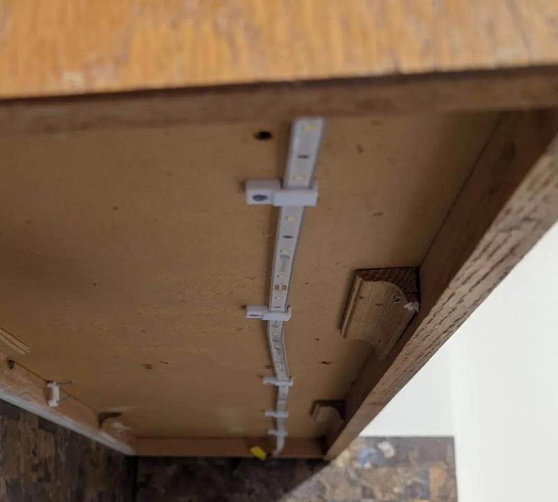 LED clip for 10mm x 4mm strip   