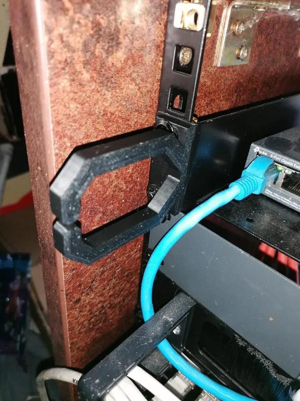 19" and 10" rack cabel clamp   