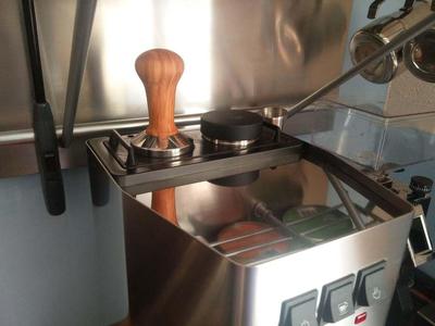 Gaggia Classic Pro water reservoir cover with 58mm tamper holder