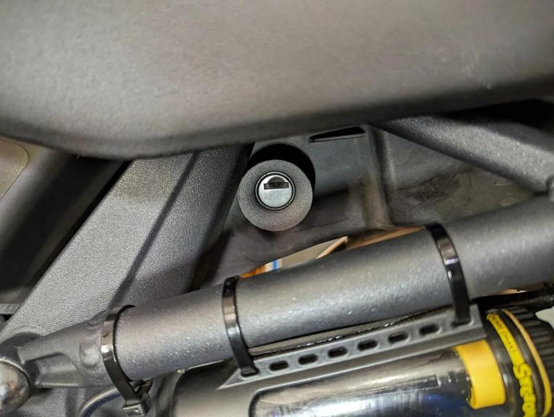 Triumph Street Triple Seat Lock Guide   