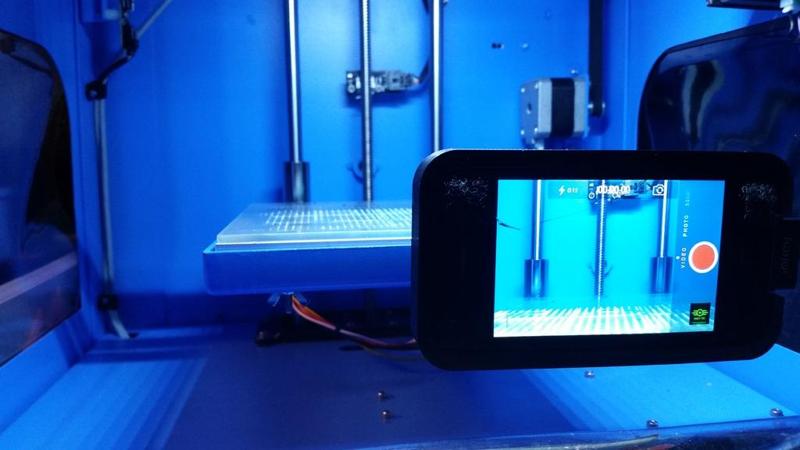 Qidi X-One iPhone 4 Bed Mount