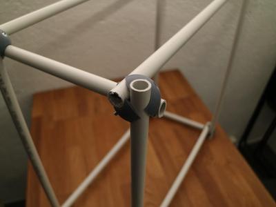 Spherical 3 pipe coupling for 16 and 8 mm pipes