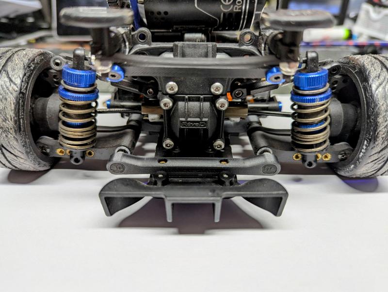 RDX/YD2 Rear Suspension - toe blocks and lower arms
