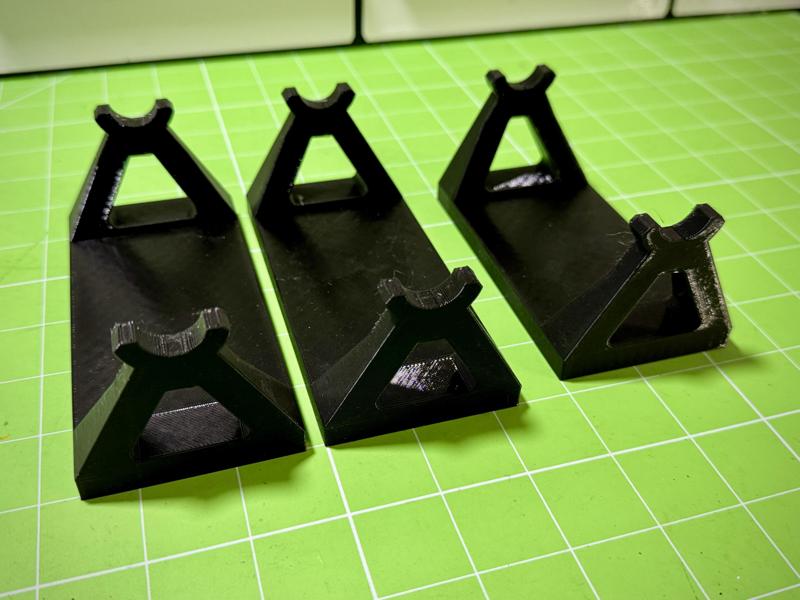 BoomRacing BRX02 6x6 Defender axle stand