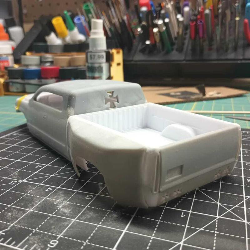 1/25 1999 Revell Chevy Silverado  Big wheel Dually fenders and inner bed tub