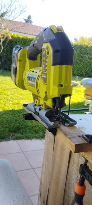 Ryobi jigsaw guide