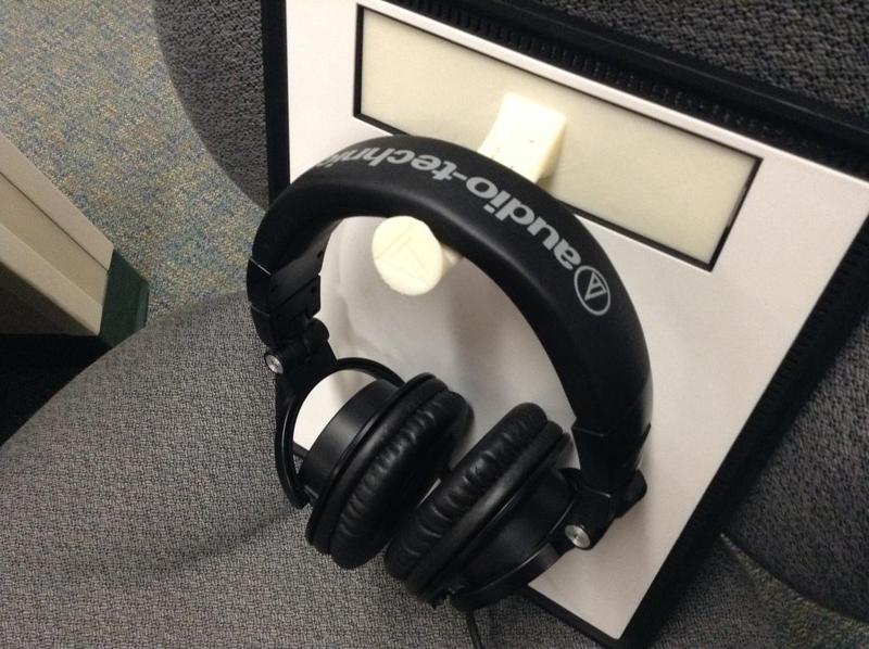 5.25" Bay Headphone Hook!