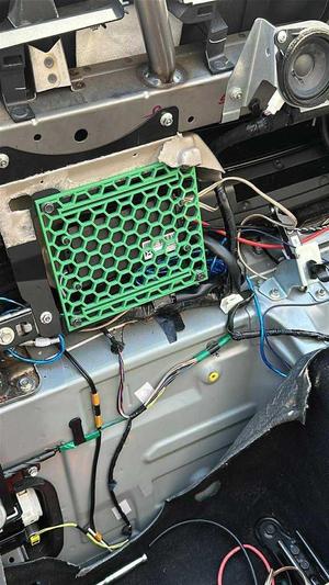 Amp mounting plate for NC Miata