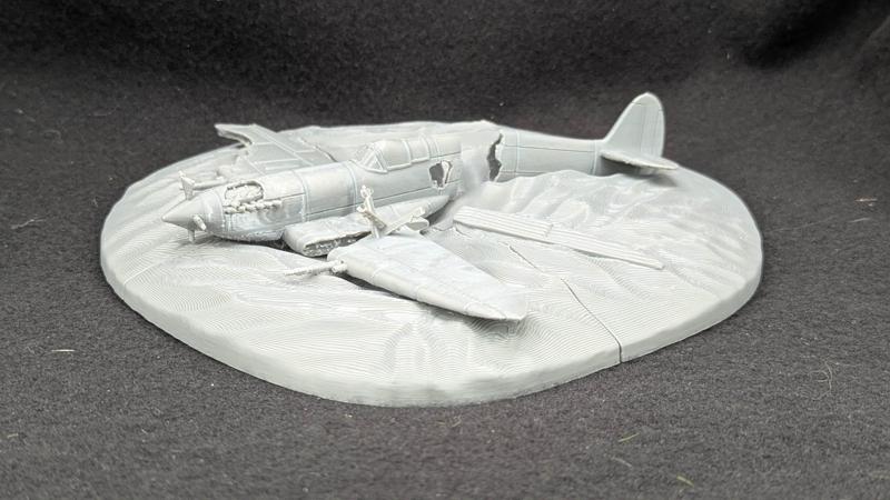 Spitfire Mk.IX - destroyed (UK, WW2)  (scale 1:56)