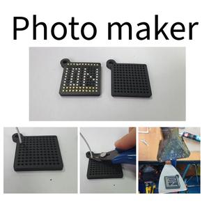 Pixel photo frame
