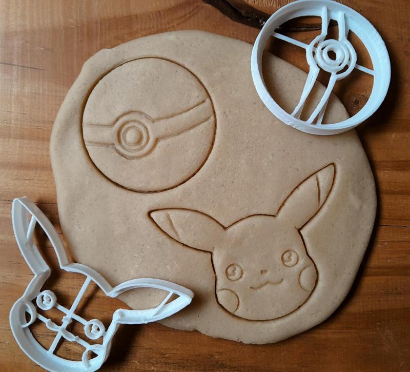 x2 Pikachu + Pokeball - Pokemon cookie cutter, dough, molds