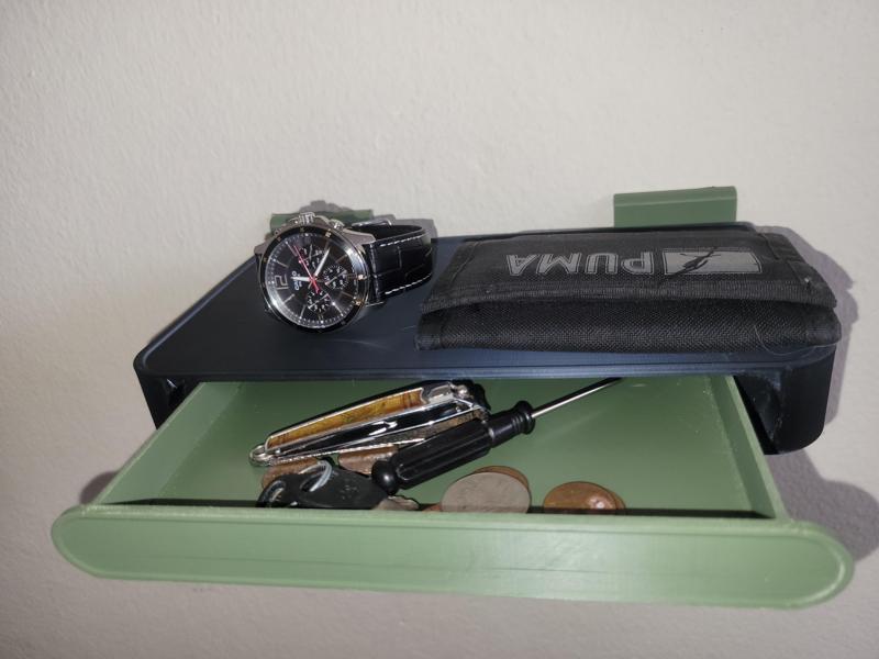 FUNCTIONAL SHELF WITH DRAWER