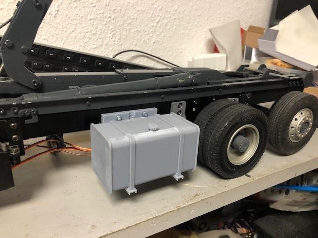 Cover ( fuel tank ) for the 3 Magom valve