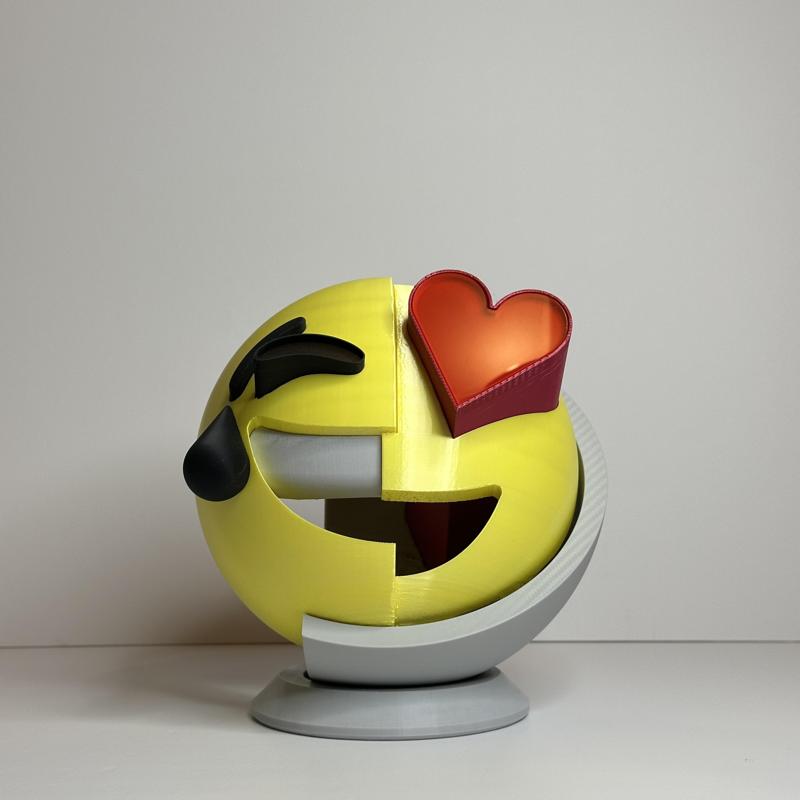 Emoji -Fallin in love \ Laughing