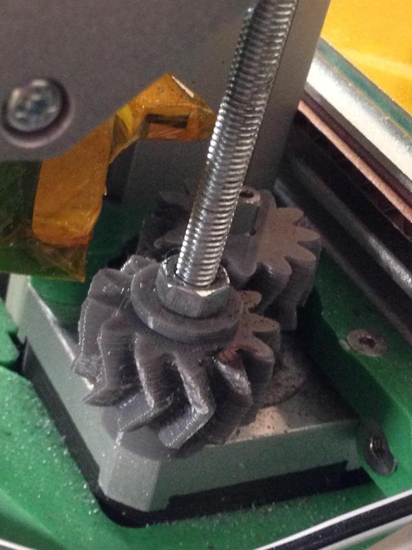 Amsterdamman's Stabilized Z axis Herringbone Gear for Reprap Ormerod