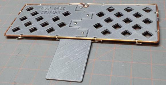 Moxon UHF antenna frame