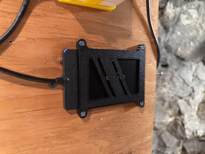2.5" SSD Wall Mount