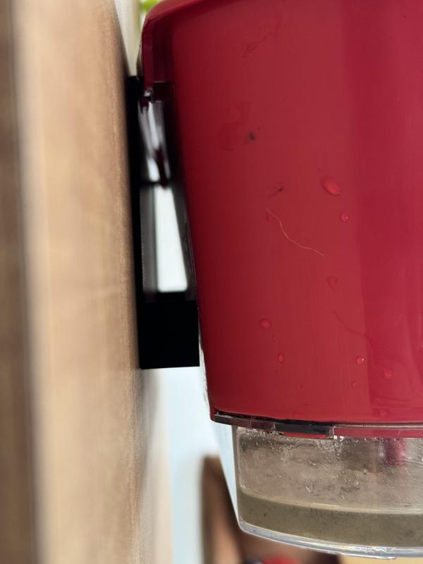 Vertical garden vase support