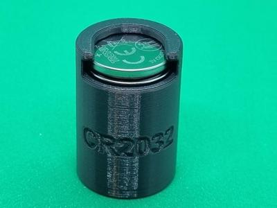 CR2032 holder/dispenser