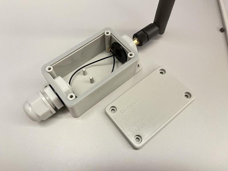 SMA Jack Adapter for Deenlai FSH710 IP66 Junction Box