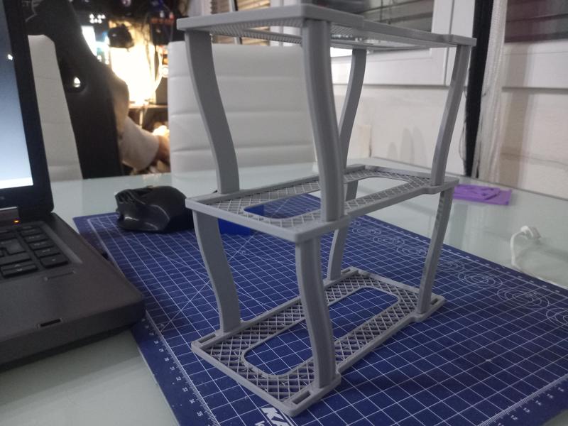 Stojan na modely 160x70