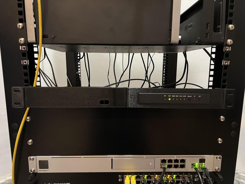 Universal Rack Mount Brackets