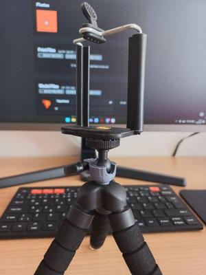 Tripod head