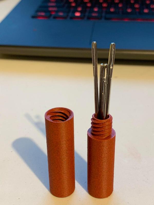 Small Needle Container