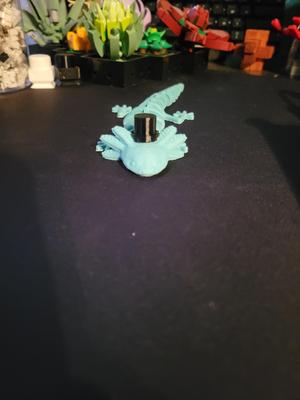Articulated Axolotl Top Hat