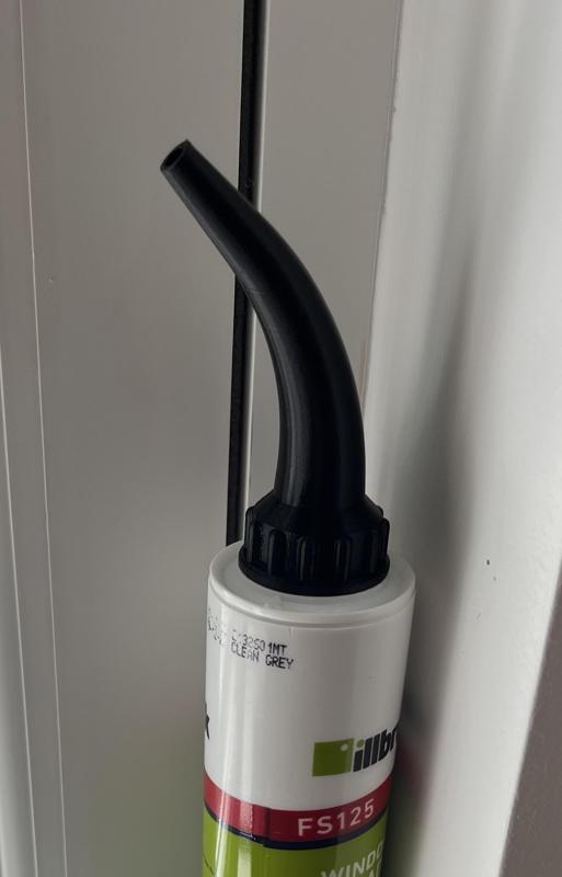 Angled Sealant Nozzle 25mm Thread