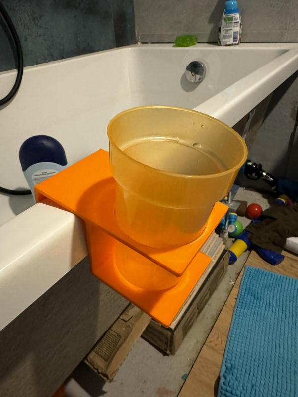 Bathtube cupholder