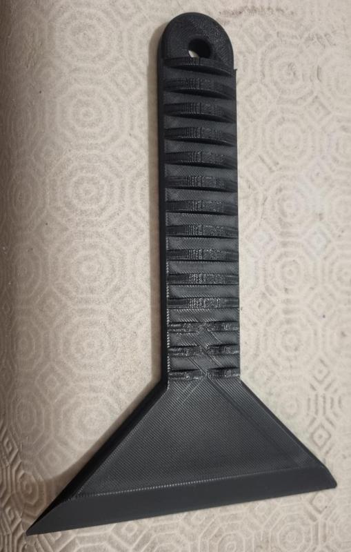 Ice scraper for car