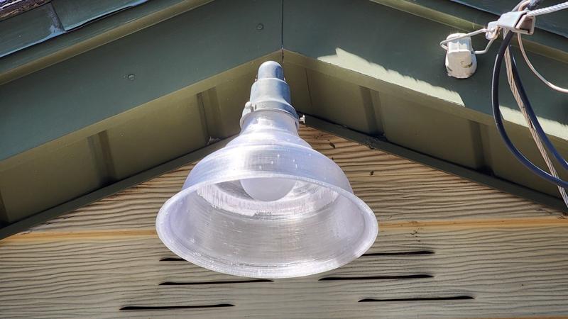 Outdoor light shade