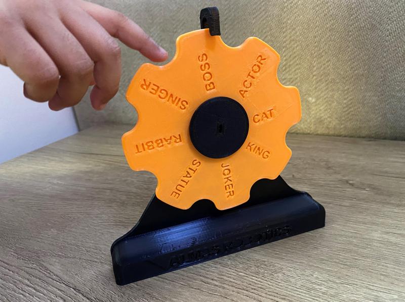 Crazy Wheel - spinning wheel game